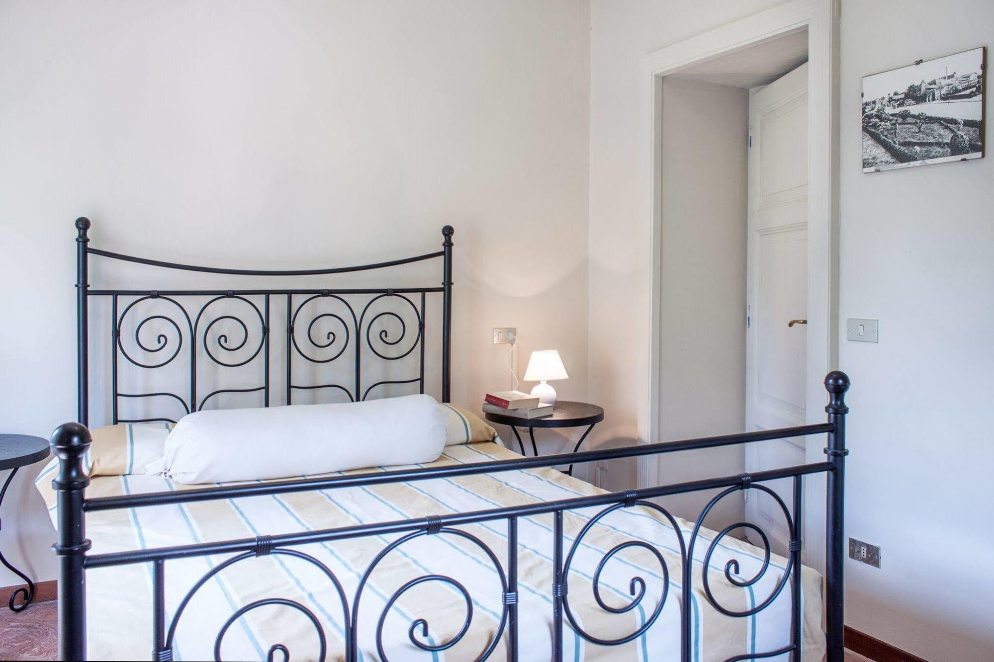 Bed and Breakfast Casa La Viola Blu Cernobbio Exterior foto